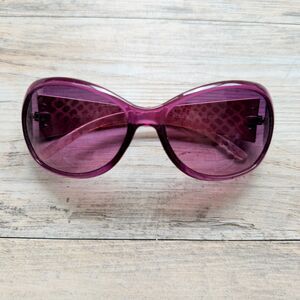 Foster Grant Y2K Sunglasses Purple Oversized Demure Retro Glam UV Protection